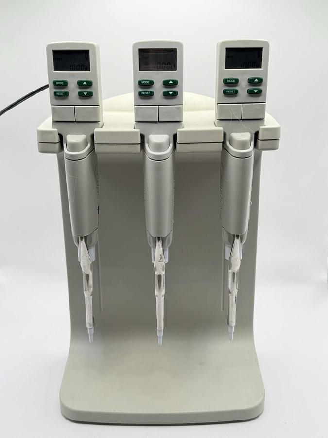 Used Rainin EDP3 Plus Pipettes 1-10 uL with Charging Stand E3 Rapid Charge USA