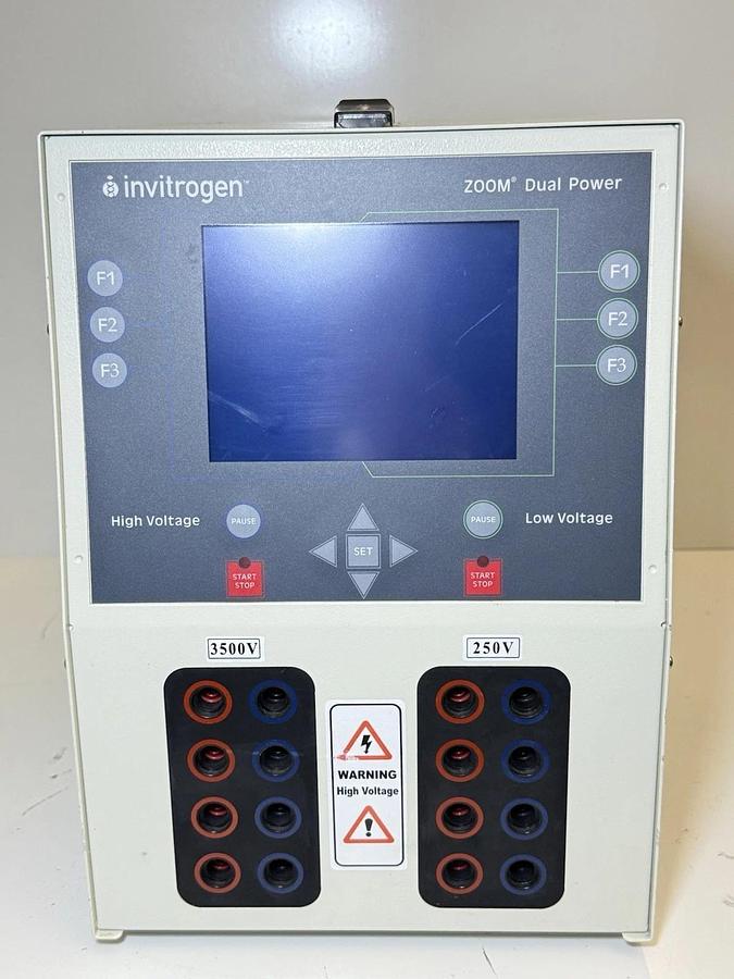 Used Invitrogen Corporation ZP10001 Zoom Dual Power Supply