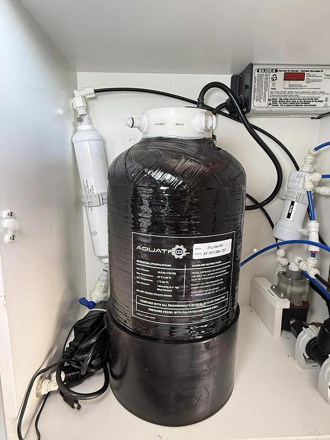 Used Aqua Solutions - Water Purification System Laboratory Aquatrol