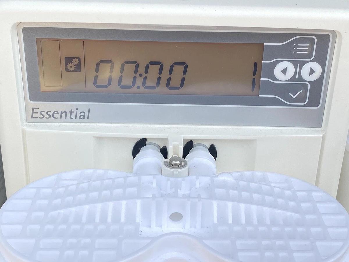 Used Millipore Milli-Q AFS Essential 10E Water Purification System – Clean