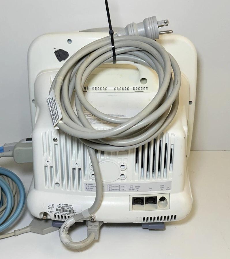 Used GE Dash 4000 Patient Monitor W/ Leads (ECG, NBP)