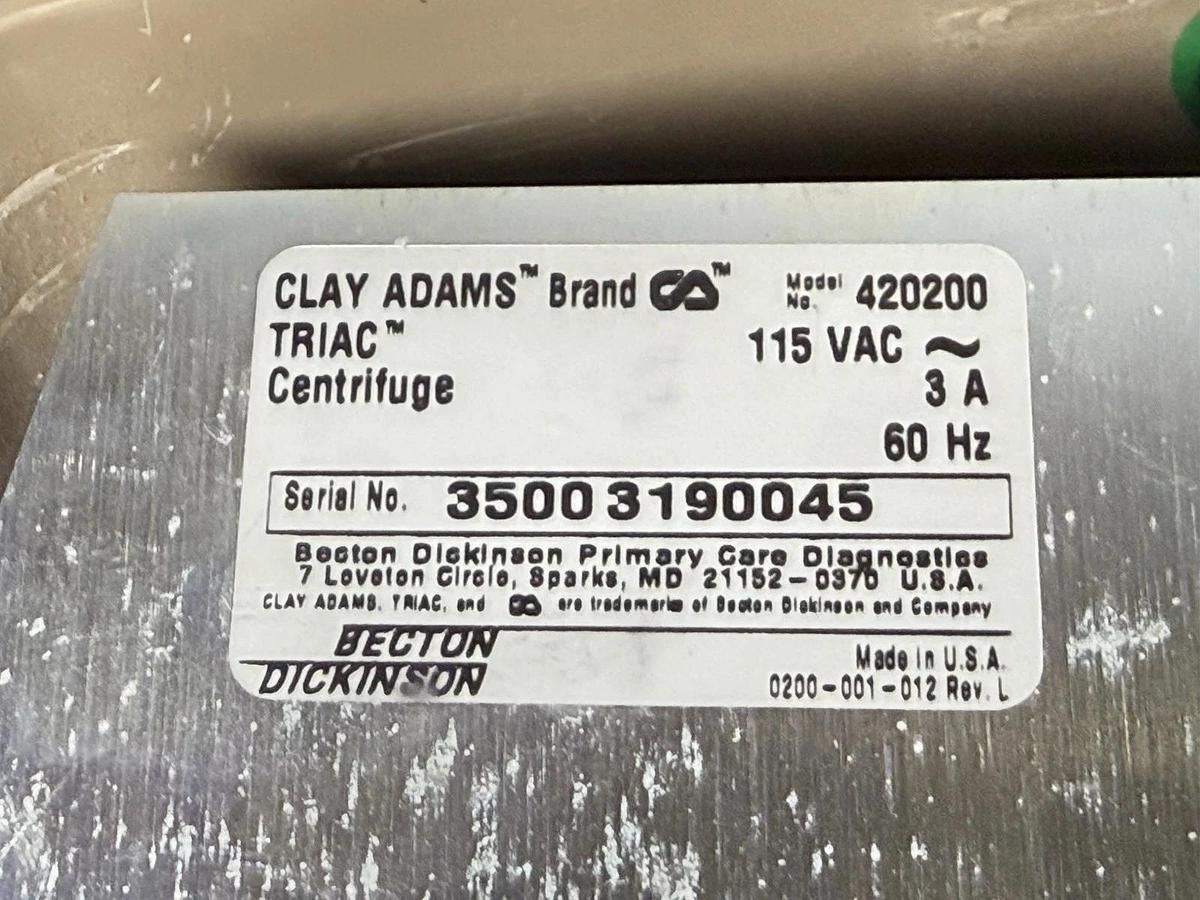 Used Clay Adams TRIAC Centrifuge Model 420200 w/ Rotor & Buckets – Lab Clinical Use