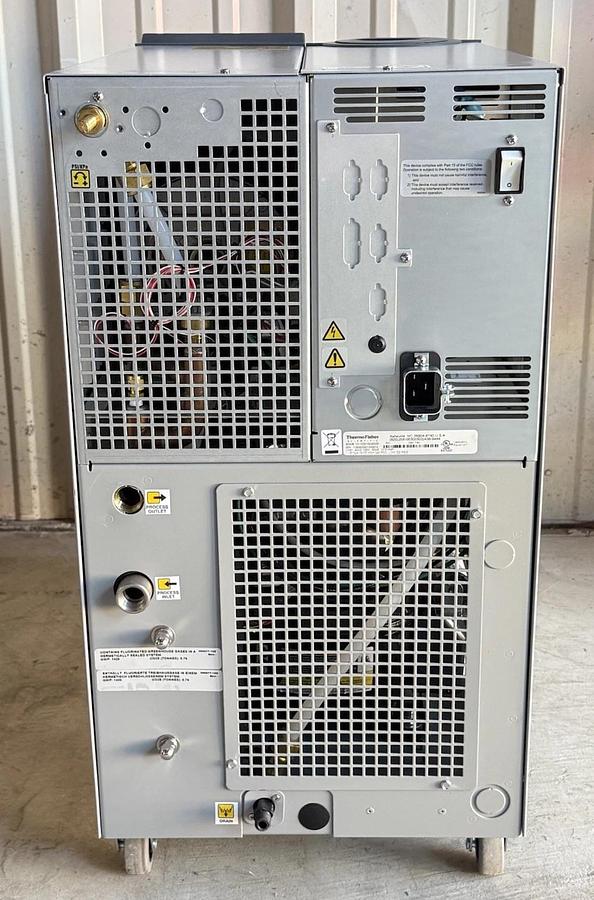 Used Thermo Scientific NESLAB ThermoFlex900 Recirculating Chiller