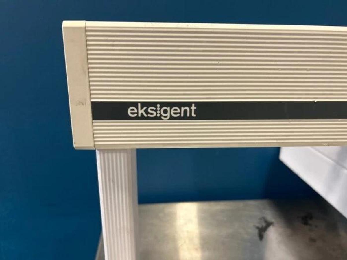 Used Eksigent Technologies - CTC ANALYTICS HTC PAL AUTOSAMPLER