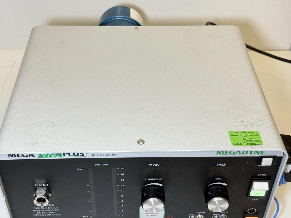 Used MegaDyne Mega Vac Plus Smoke Evacuator 350-D With Charcoal Filter Ref: 2220J