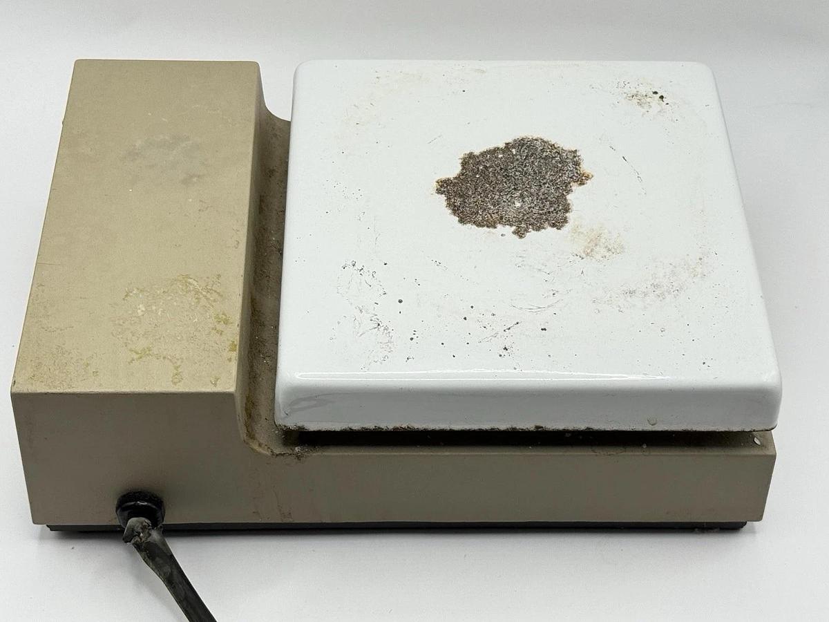 Used Barnstead Thermolyne Nuova II Stirrer Stir Plate