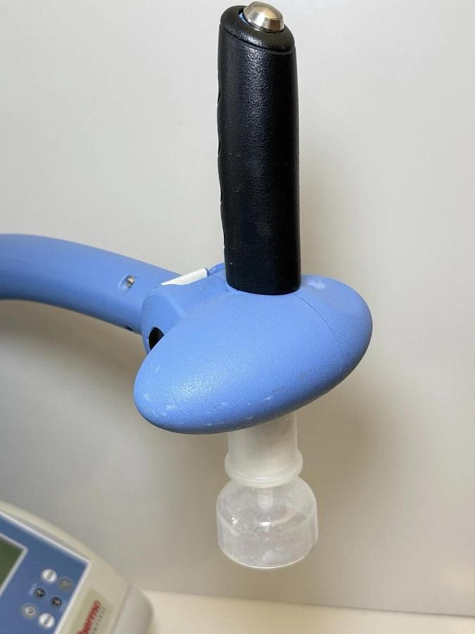 Used Thermo Scientific - GenPure UV/UF-TOC xCAD Plus Remote Dispenser