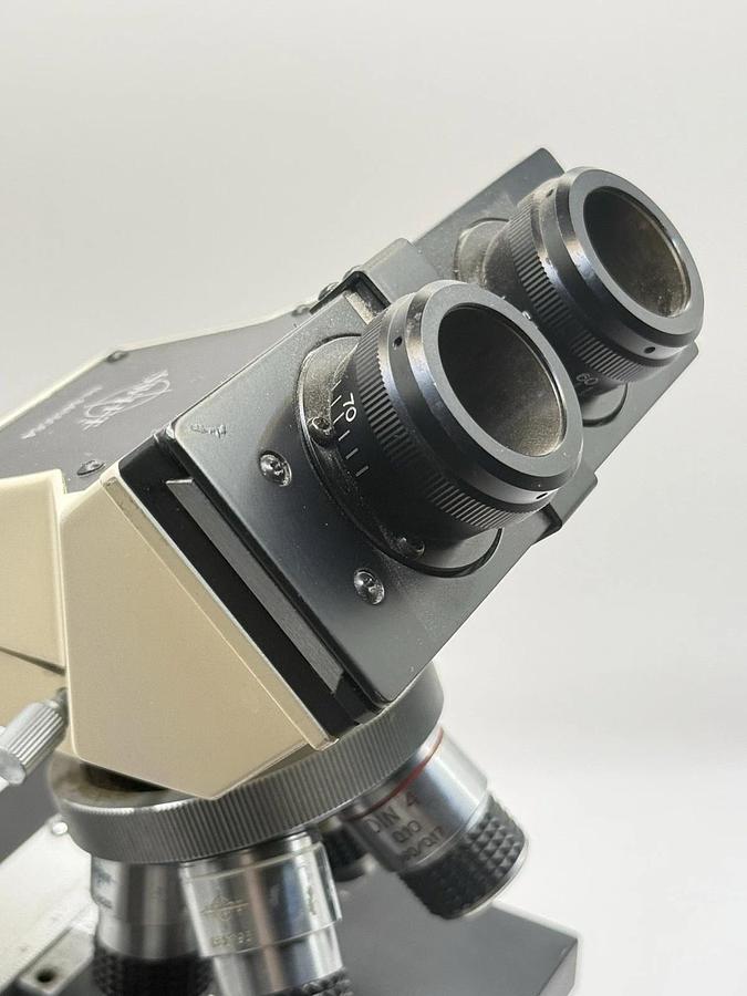 Used Swift M1000-D Series Medical Biological Binocular Microscope + 4 Objectives