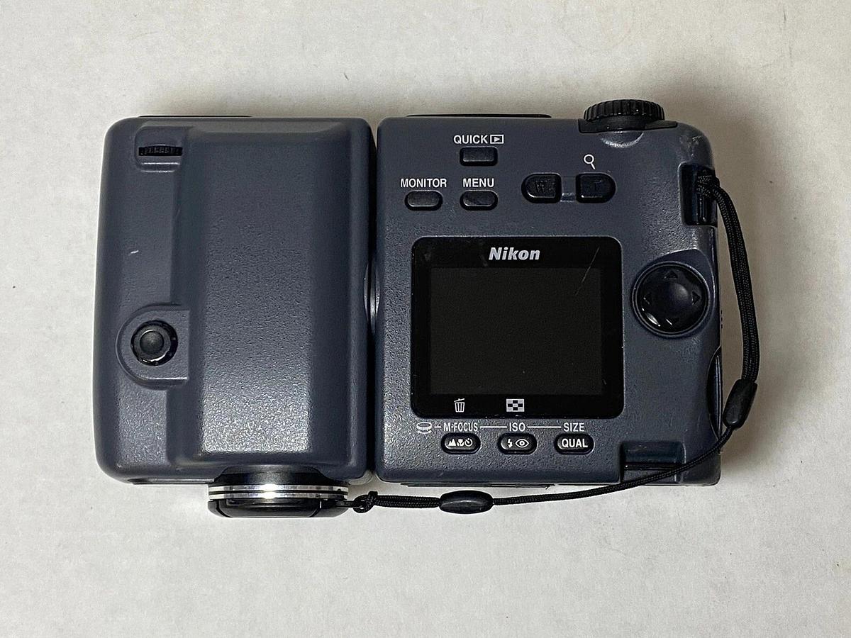 Used Nikon Coolpix 995 Digital Camera
