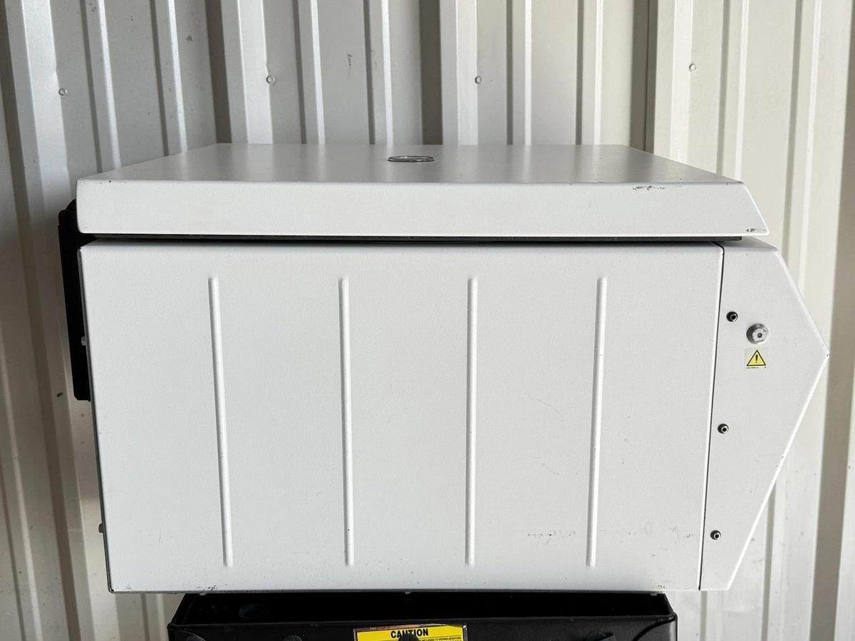 Used Beckman Coulter Allegra 6 Bench Top Centrifuge 366802