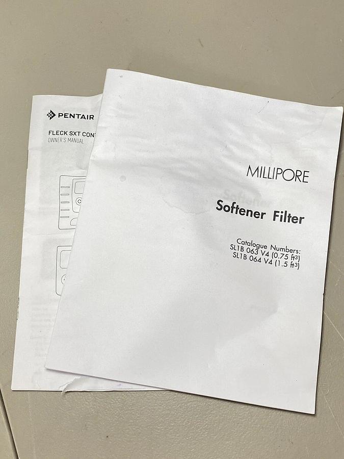 Used Millipore SL1B 06K1 Water Softener Filter System + Pentair Fleck SXT Controller