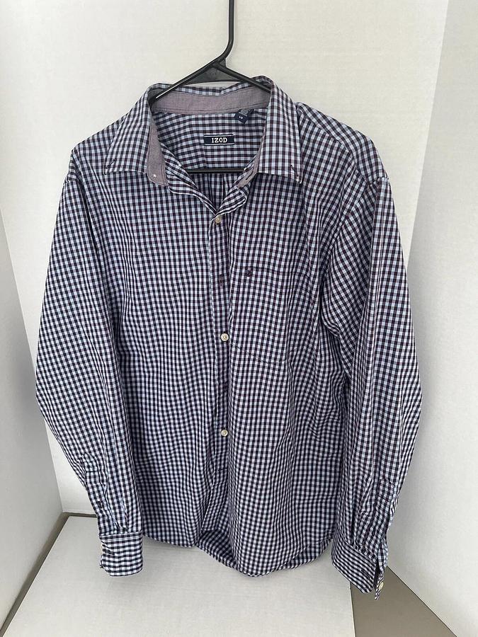 Used IZOD Button Up Shirt Men's Size Large Long Sleeve Purple Blue Checkered
