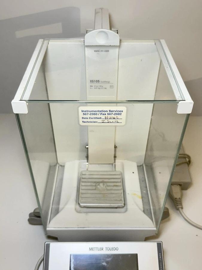 Used Mettler Toledo XS105DU DualRange Digital Analytical Balance Scale Laboratory