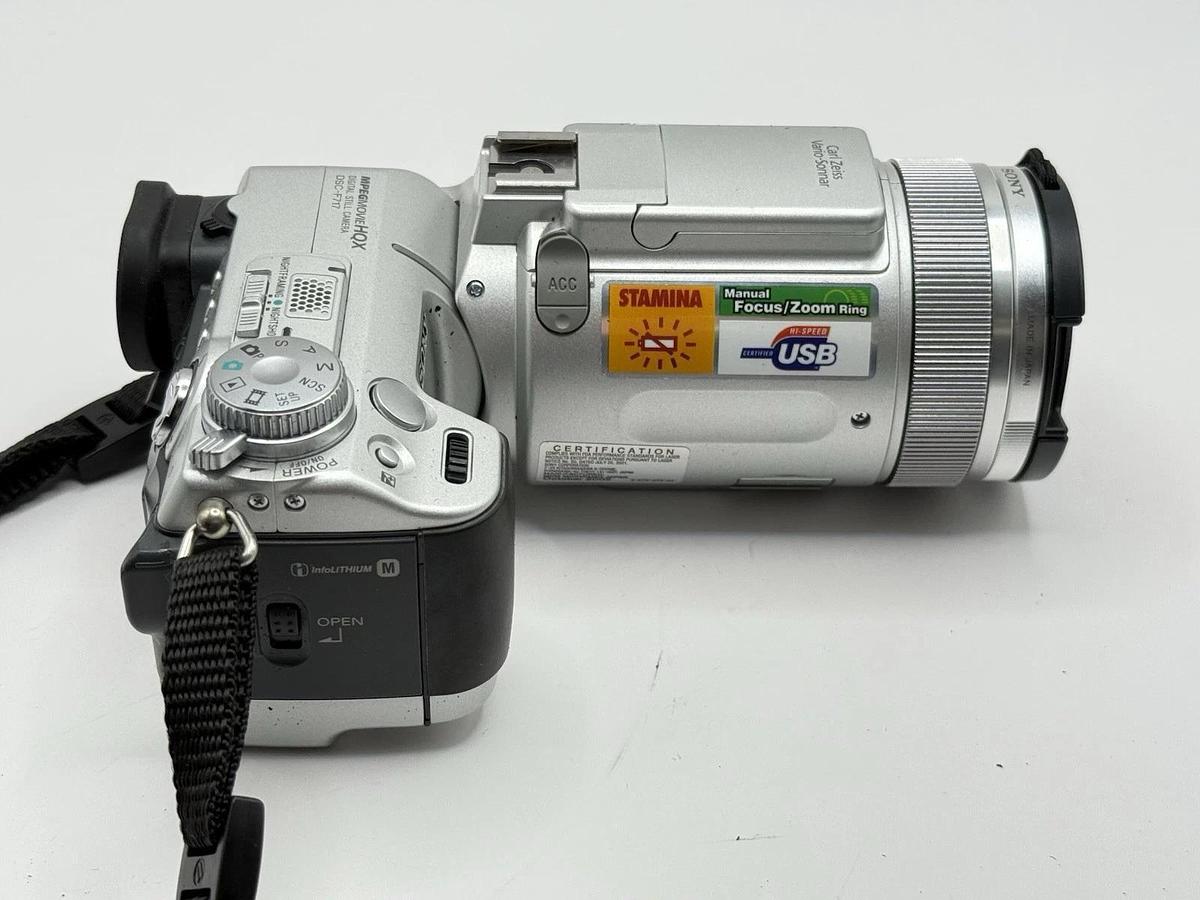 Used Sony Cyber-Shot DSC-F717 Compact Digital Still Camera w/ Charger + Battery + Bag