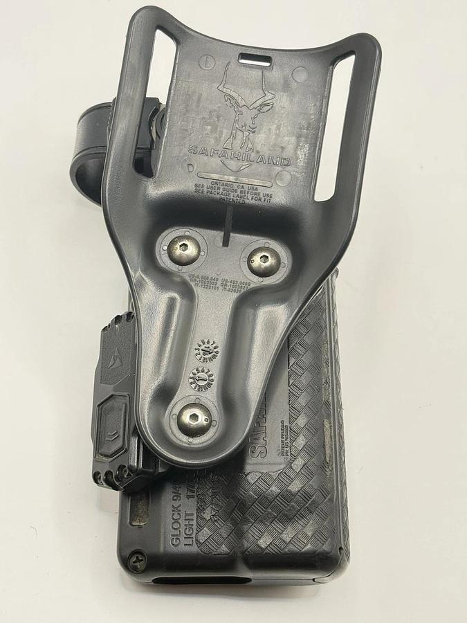 Used Safariland Glock 9/40 17/22 Black STX Basket Weave Duty Holster 7360-832