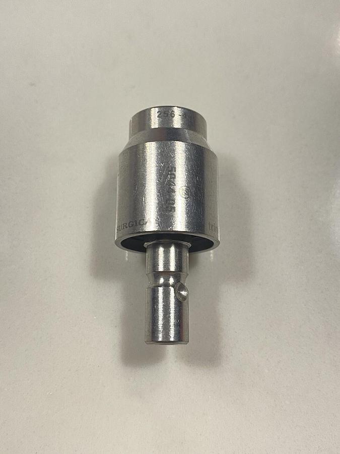 Used Zimmer / Hall Surgical - 5044-05 Trinkle Adapter
