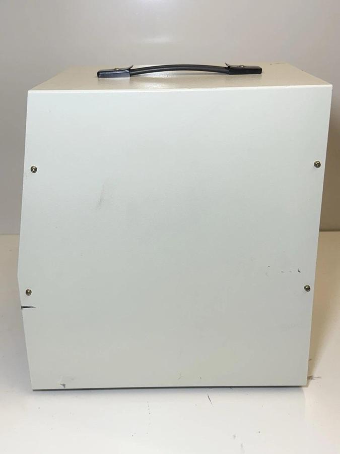 Used Invitrogen Corporation ZP10001 Zoom Dual Power Supply