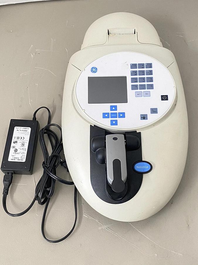 Used GE NanoVue Portable Spectrophotometer 80-2140-21