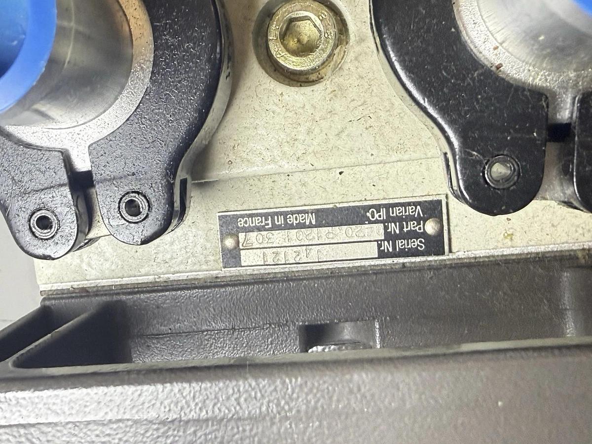 Used Varian SD-90 Dual Stage Rotary Vane Vacuum Pump