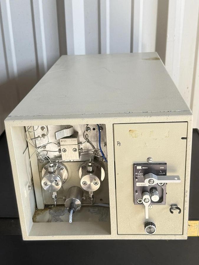 Used Waters 600 600E Multisolvent Delivery System Fluid Unit and Controller