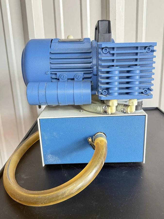 Used Savant GP110-120 Electrophoresis Gel Pump