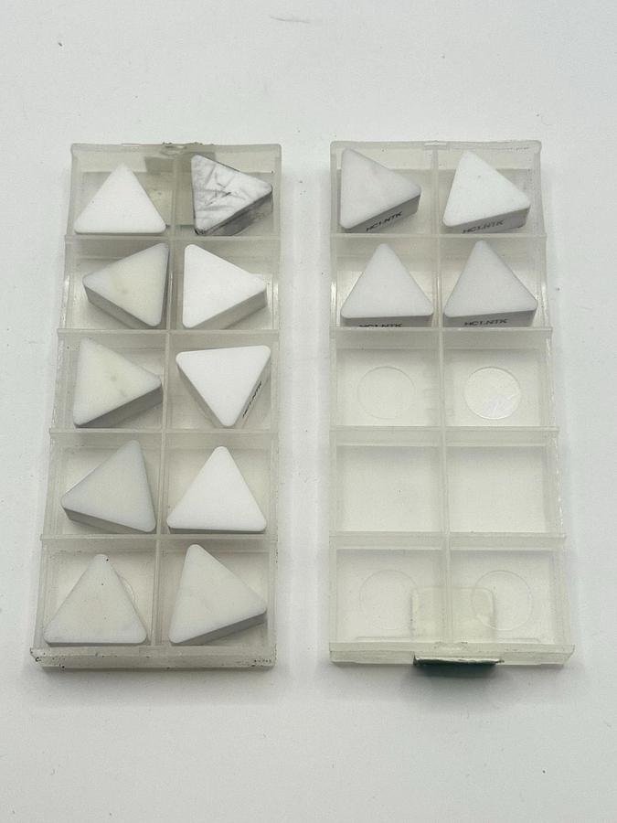 Used NTK Turning Inserts white Ceramic HC1TNGN454-ENC (5531355)
