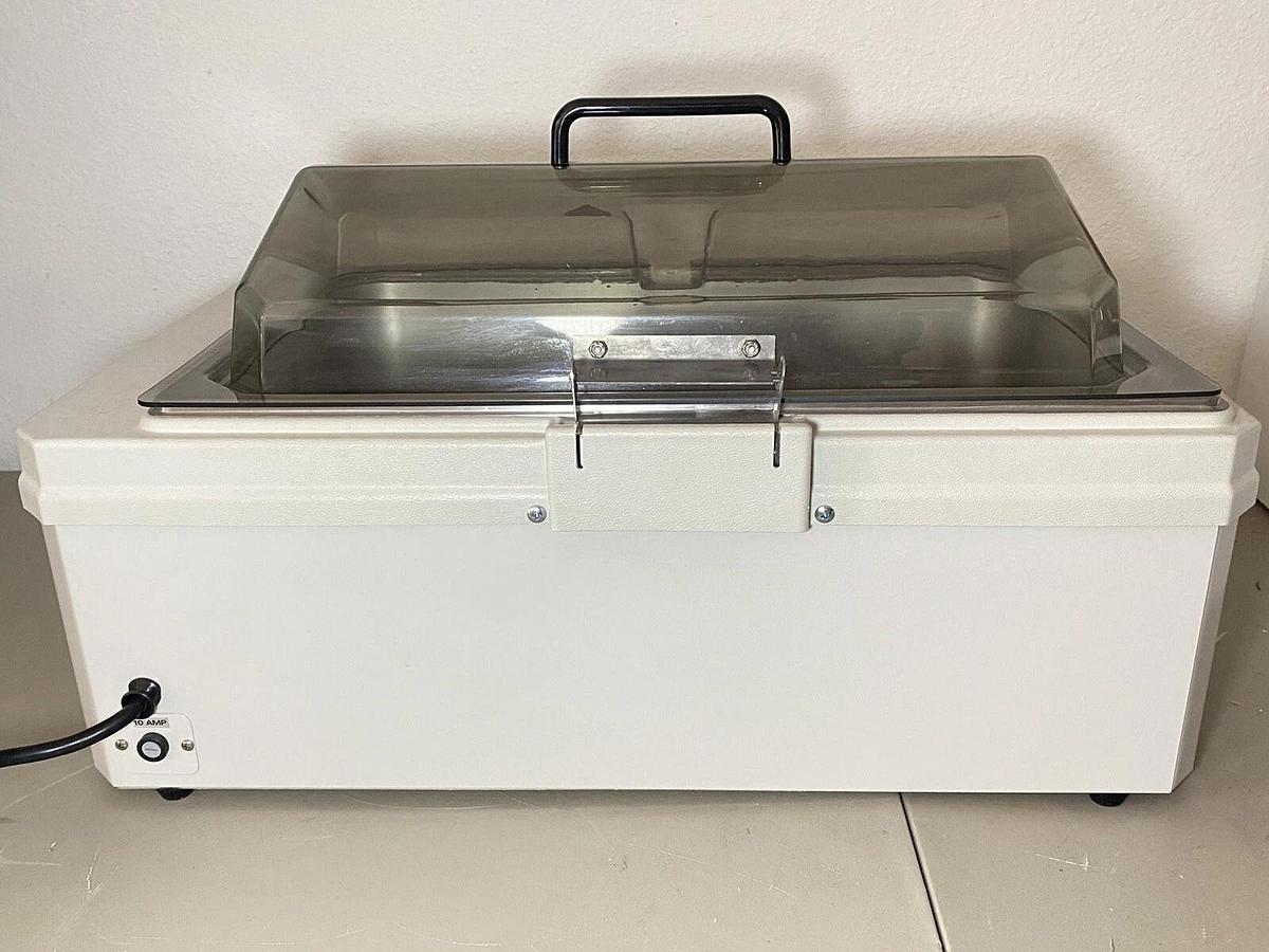 Used Fisher Scientific Isotemp 2231 Water Bath