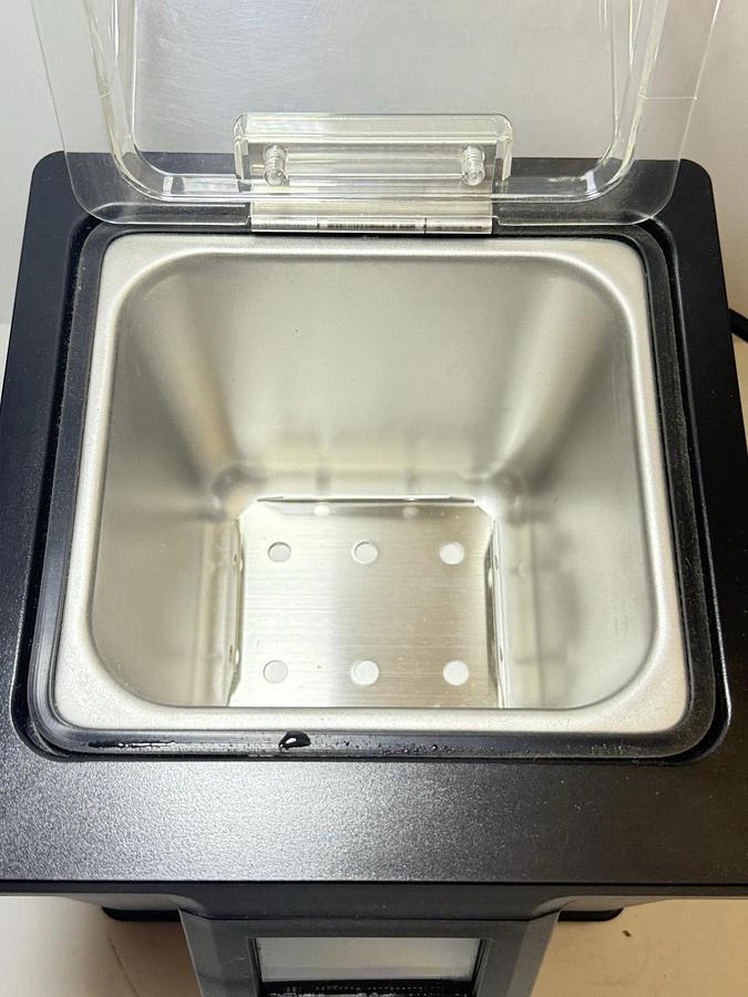 Used PolyScience WB02 Digital Hot Water Bath