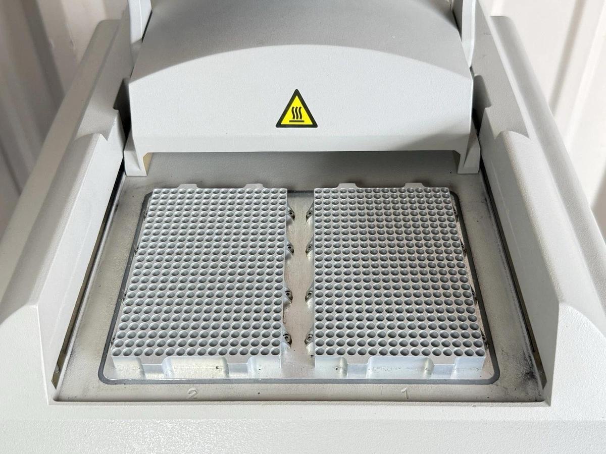 Used Applied Biosystems GeneAmp PCR 9700 System Thermal Cycler Dual 384 Well N8050200