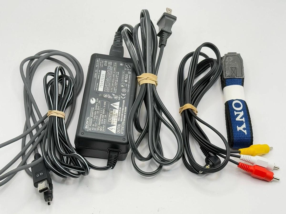 Used SONY Handycam DCR-TRV17 Digital Video Camera Recorder Camcorder