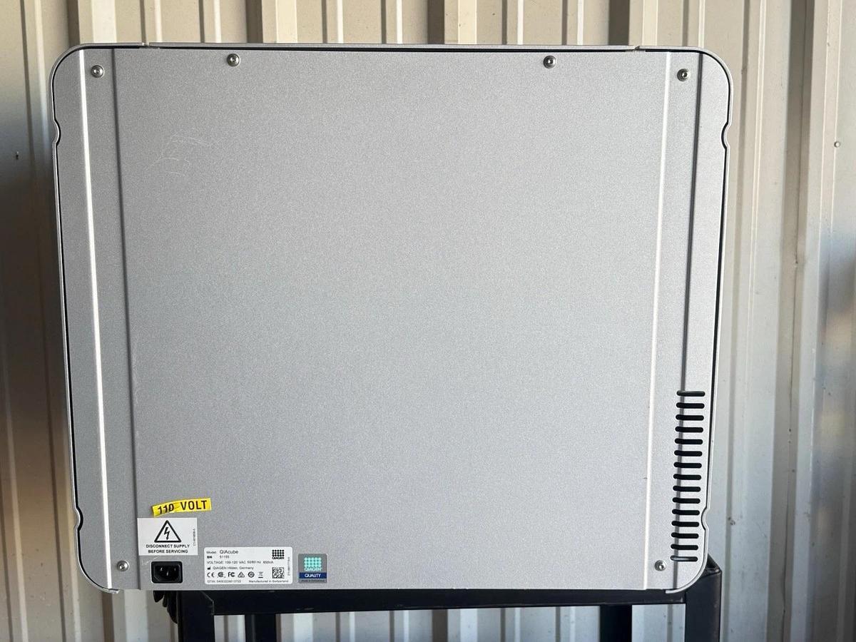 Used QIAGEN QIAcube Automated Nucleic Acid Purification and Extraction System