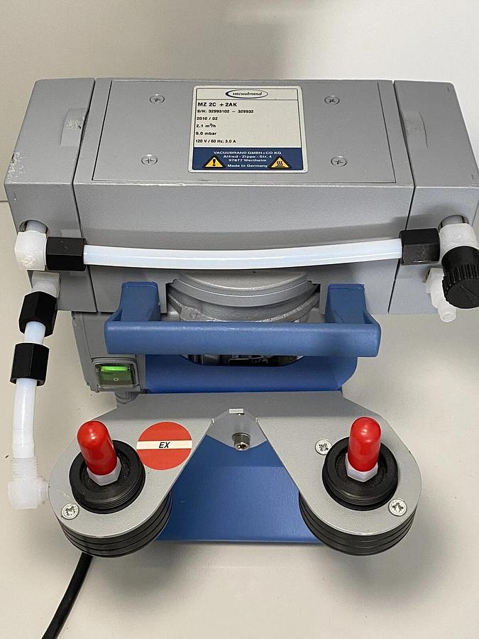 Used Hoefer Vacuubrand Pump VP200 Vacuum Pump