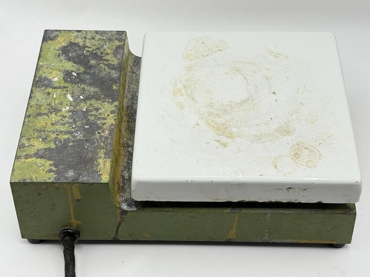 Used Thermolyne Nuova 7 Stirrer Stir Plate Model SP-18425