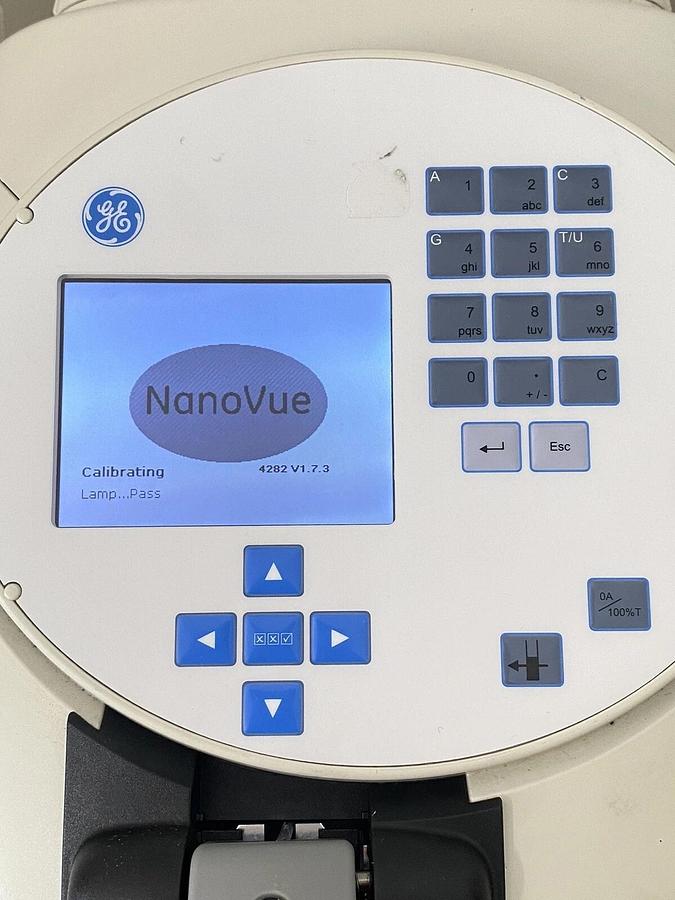 Used GE NanoVue Portable Spectrophotometer 80-2140-21