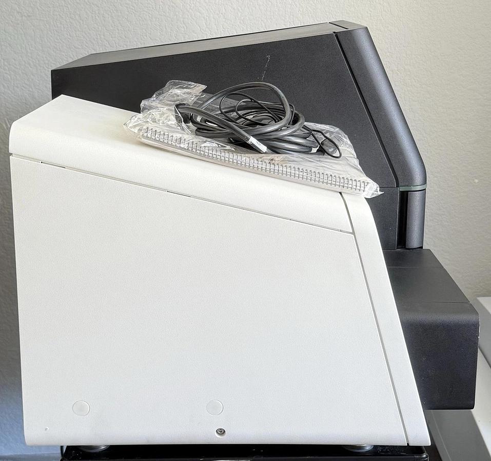 Used ILLUMINA MISEQ DNA SEQUENCER SY-410-1003