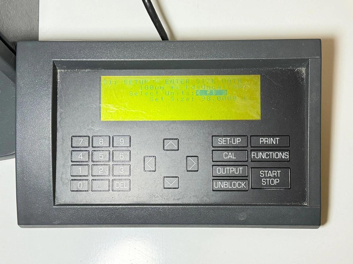 Used Beckman Coulter Z1 Cell Particle Counter w/ Controller