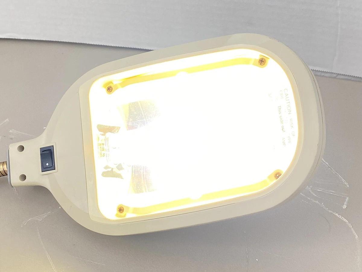 Used 3M Polarizing Filter task light desk lamp - Replacement Part