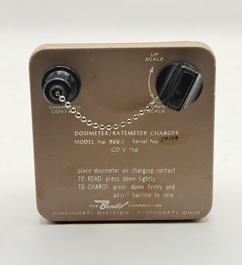 Used Vintage - The Bendix Dosimeter Ratemeter Charger Model 906-1