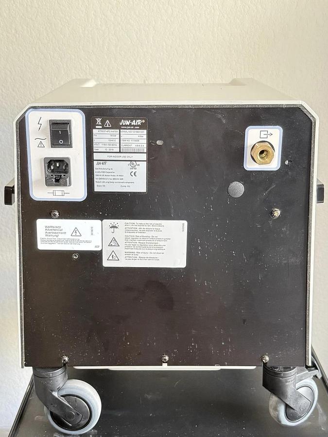 Used JUN‑AIR 1770008 Oil-Free ½HP Lab Air Compressor – Low Noise 120 PSI