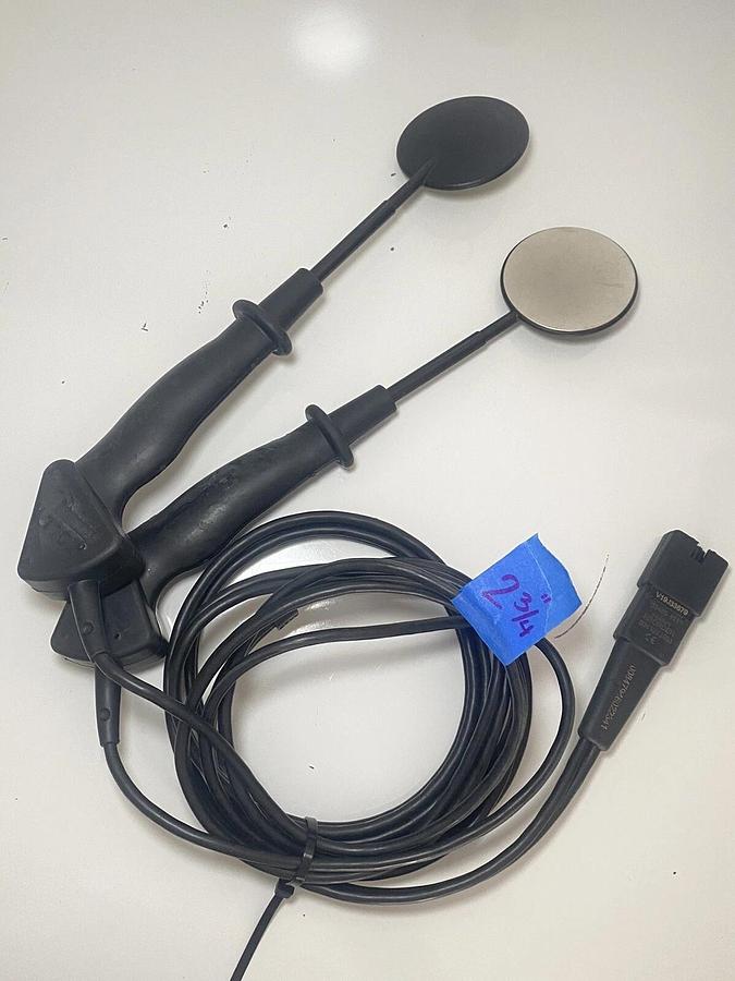 Used Zoll Autoclavable Internal Handles Paddles Neonatal  2 3/4”