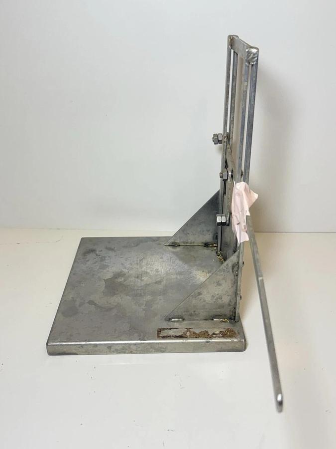 Used WAHMANN Vintage Laboratory Small Animal Accessory