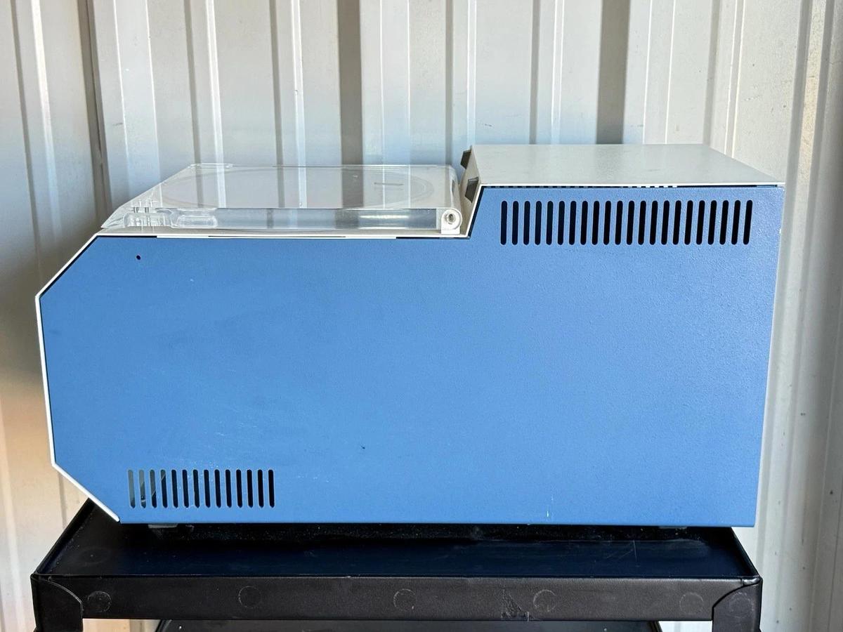 Used Savant DNA Speed Vac DNA110 Vacuum Concentrator System