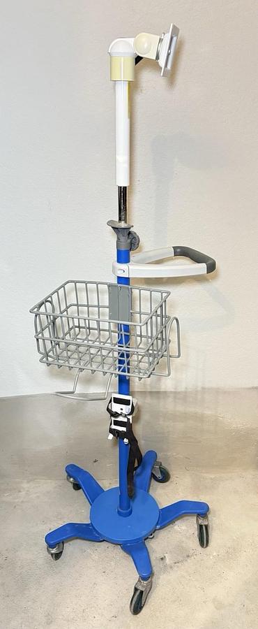 Used GE Dinamap Carescape V100/ Procare 400 Mobile Monitor Rolling Stand Pole