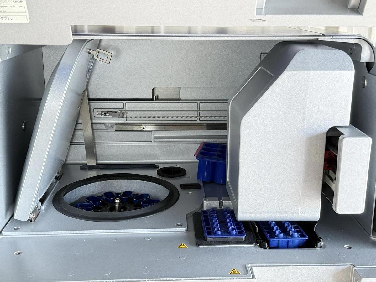 Used QIAGEN QIAcube Automated Nucleic Acid Purification and Extraction System + Dell