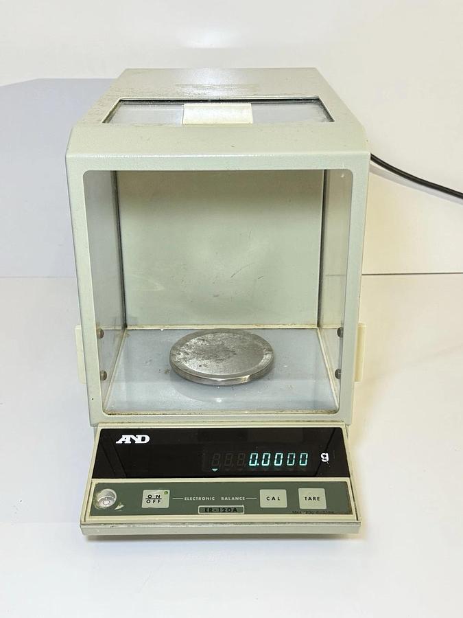 Used A&D Company  ER-120A   Electronic Balance Analytical Balance  max 120 gr d-0.1mg