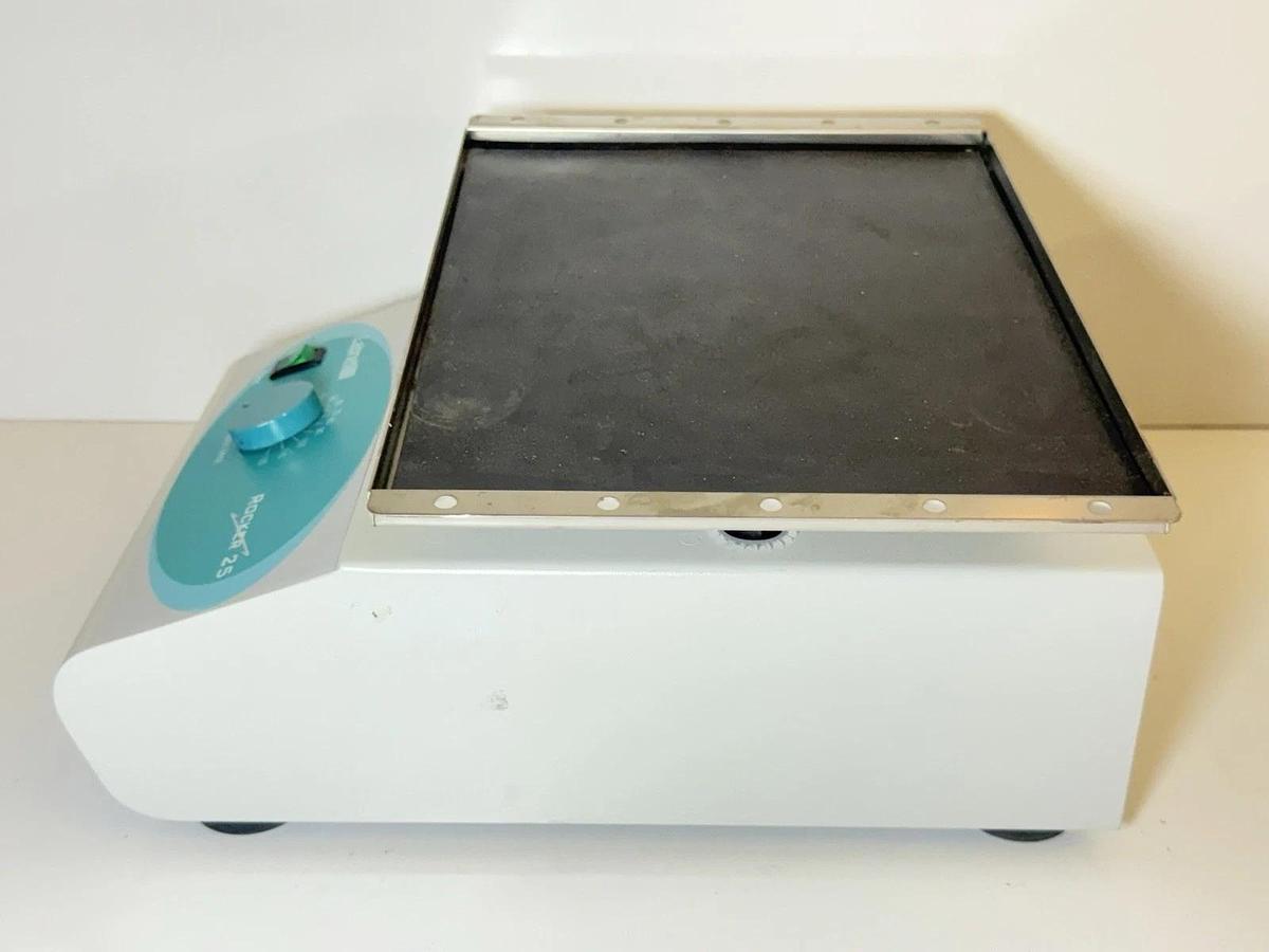 Used Labnet Rocker 25 Precision High-Capacity Bench Rocker Mixer Model: S2025