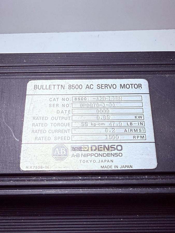 NEW Allen-Bradley 8500 AC Servo Motor