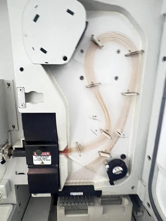 Used Applied Biosystems Hitachi ABI 3130XL Genetic DNA Sequencer