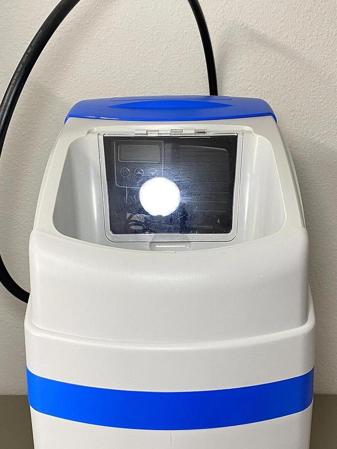 Used Millipore SL1B 06K1 Water Softener Filter System + Pentair Fleck SXT Controller