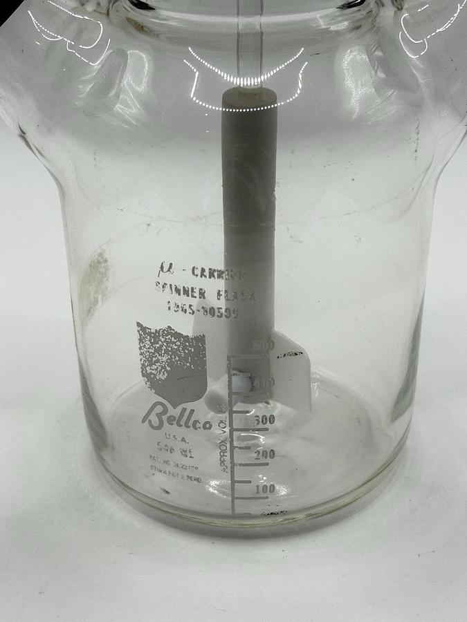 Used Bellco 500mL 3-Neck Pyrex Glass Spinner Flask with a magnetic spinner 1965-00500